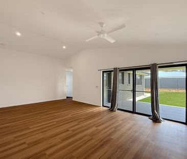 3 Grouper Crescent, Moonee Beach, NSW 2450 - Photo 6