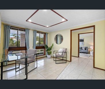 5 Redmond Avenue, Baulkham Hills, NSW 2153 - Photo 2