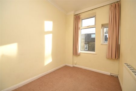 14, Nunthorpe Road, Leeds, West Yorkshire, LS13 1JS - Photo 3