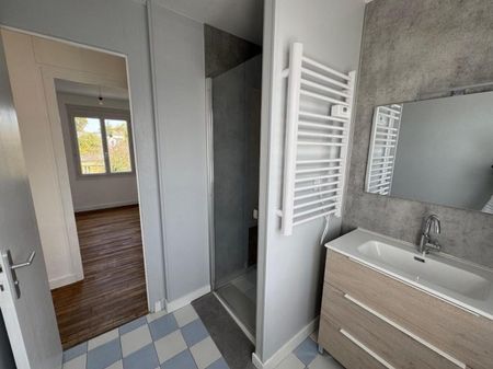 Maison à louer, 6 pièces - Angers 49100 - Photo 3