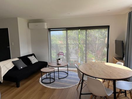 4 Bedroom Townhouse in New Lynn - Photo 3