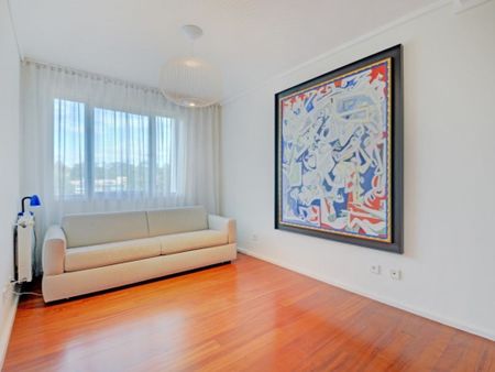 3 room luxury Flat for rent in Porto, Distrito do Porto - Photo 2