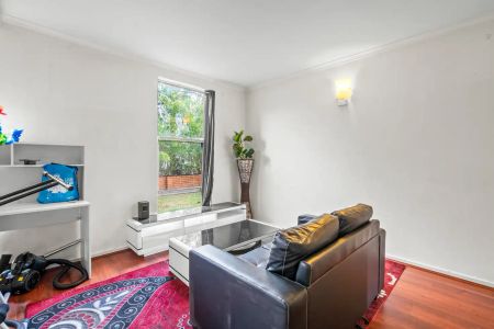 “Fully furnished, 1 bedroom unit” - Photo 5