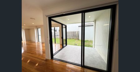 Space, Comfort & Style – The Perfect Family Home - Photo 2