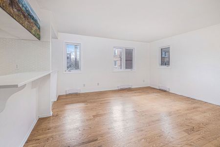 For Lease - 1204 Shillington Avenue Unit# 16, Carlington - Central Park, Ontario - Photo 2