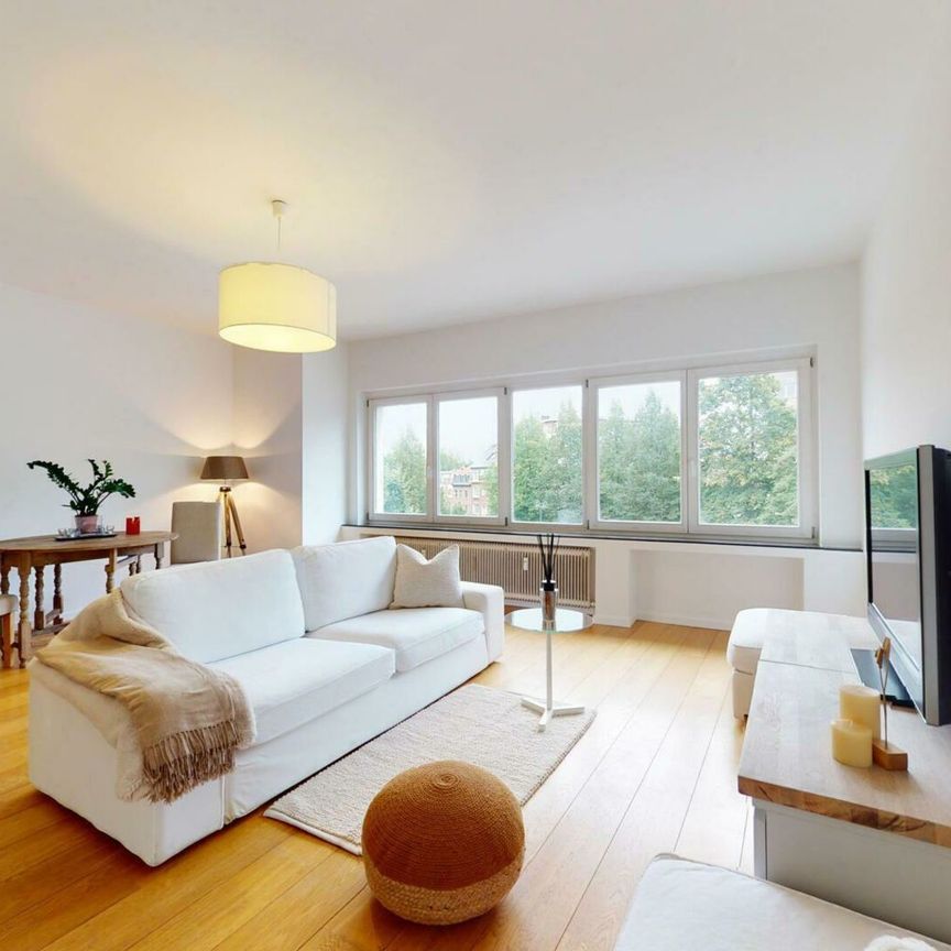 Flat for rent - Photo 1