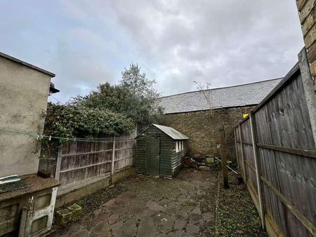 Napier Road, Leytonstone, E11 - Photo 5