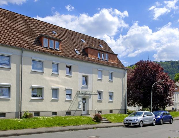 Plettenberg-Eschen: 3 Zimmer mit neuem Laminat und Balkon - Foto 1