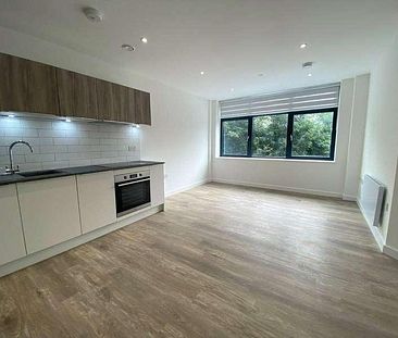 London Road, Staines-upon-thames, Surrey, TW18 - Photo 6