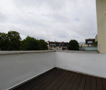 Wiesbaden-Rheingauviertel! Komplett sanierte 3-ZKB Stilaltbauwohnun... - Photo 5