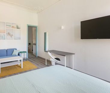 Carrer dAragó, Barcelona, Catalonia 08011 - Photo 1