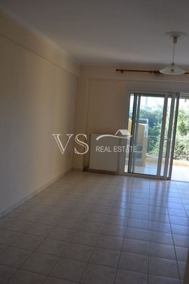 Studio/Γκαρσονιέρα για ενοικίαση Κέντρο (Ρίο) - Φωτογραφία 1