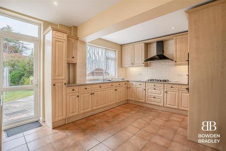 4 bedroom house to rent - Photo 2