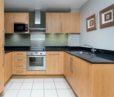 Empire Square West - Photo 2