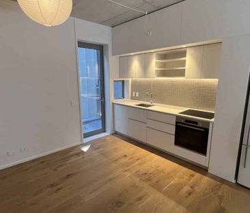 BEAUTIFULLY DESIGNED TOWNHOUSE: - Photo 3