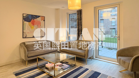 Cantwell house, 3-13 shipbuilding way, E13 - Photo 2