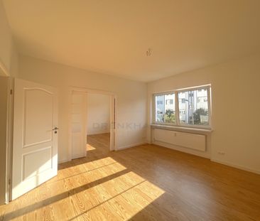 Sanierte 3-Zimmer Wohnung im Hansaviertel - Dielenboden, Loggia - Foto 2