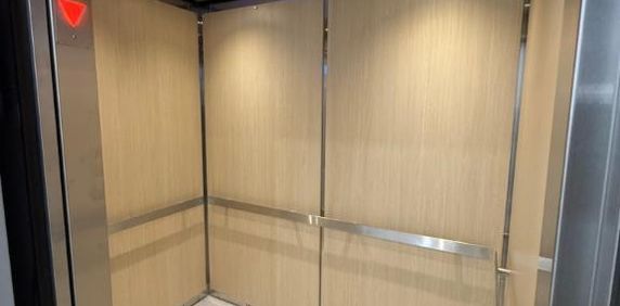 3-1/2 de 960 pc ***TRÈS SPACIEUX, À VOIR ABSOLUMENT*** - Photo 2