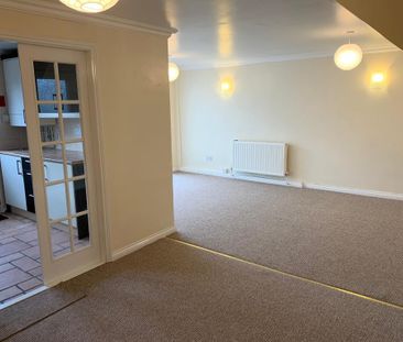 3 bedroom property to rent - Photo 2