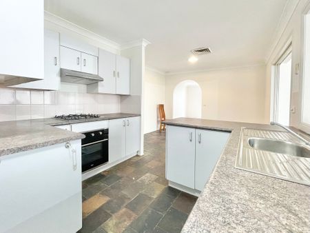 The Perfect Family Home! - Photo 5