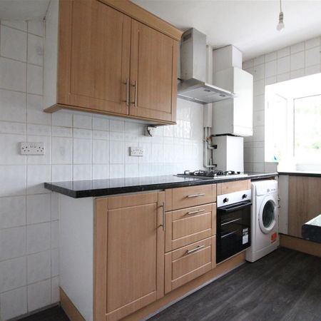 Hillbourne Close, Hayes - Photo 3