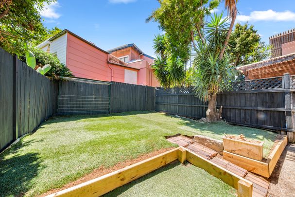7 Griffith Avenue, North Bondi NSW 2026 - House For Rent | Domain - Photo 1