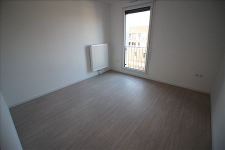 Location Appartement 2 pièces 47m² - Photo 2