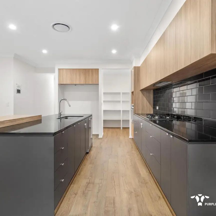 “Brand-New Luxury Living in Redbank Plains” - Photo 1