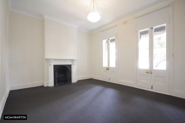 MGM MARTIN - THREE BEDROOM TOWNHOUSE - Photo 1