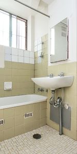 1/11 Drummond Street, Warwick Farm NSW 2170 - Apartment For Rent | Domain - Photo 4