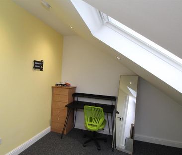 6 bedroom house to rent - Photo 1