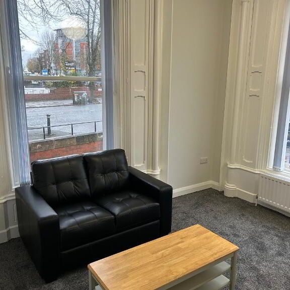 Unit 2, 7 Elmwood Avenue, Lisburn Road, Belfast, BT9 6AZ - Photo 1