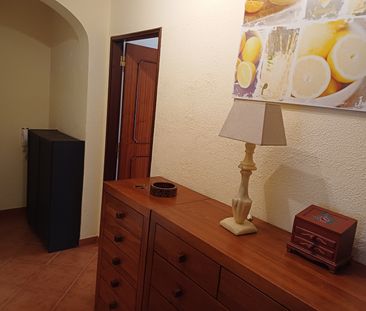 Apartamento T2 para arrendamento ( de Outubro a Maio) no centro da ... - Photo 3