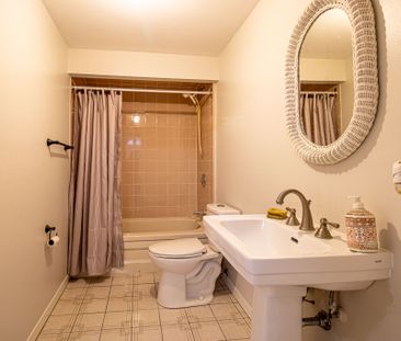 For Lease - 507 Charnwood Court Unit# BSMT, Pickering, Ontario - Photo 6