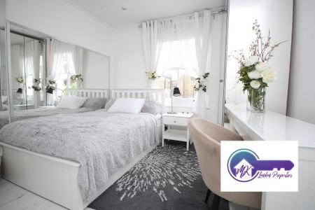 1 bedroom in a flat share to rent - Photo 5