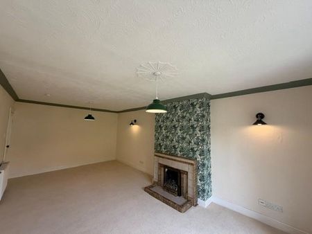 2 bedroom bungalow to rent - Photo 2