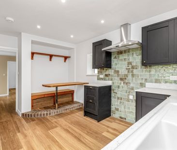 4 bedroom detached house to rent - Photo 6