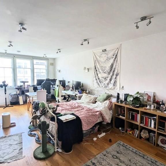 Studio to rent - Photo 1