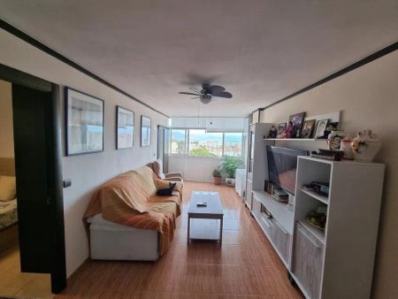 Alquiler de piso en Manantiales - Estación de Autobuses - Photo 2