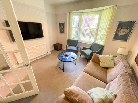 To Rent St Winifreds Road, Meyrick Park, Bournemouth, BH2 £1,950 pcm Tenancy Info - Photo 2