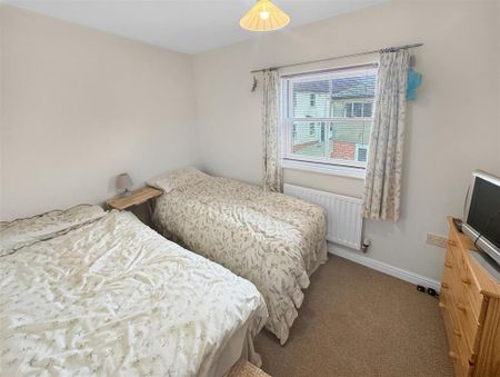 2 bedroom apartment to rent - Photo 5