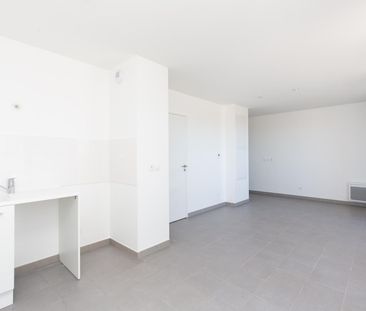 location Appartement T2 DE 46.65m² À NICE - Photo 2