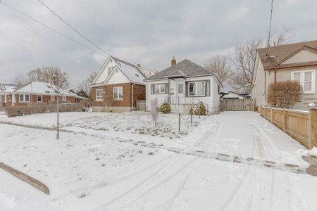 For Lease - 55 Hamilton Street, St. Catharines, Ontario - Photo 2