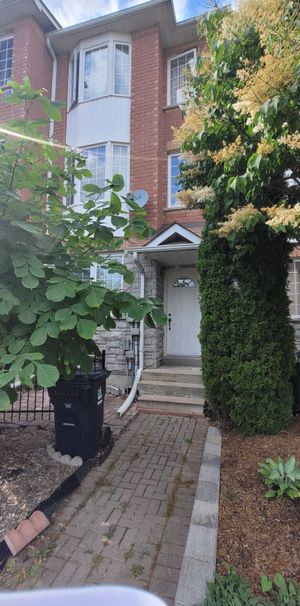 For Lease - 16B Gower Street Unit# Main, Toronto, Ontario - Photo 1