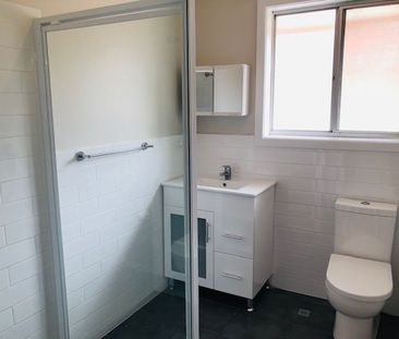 Two Bedroom West Wollongong Apartment - Photo 3