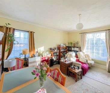 George Street, Hailsham, BN27 1AE - Photo 3