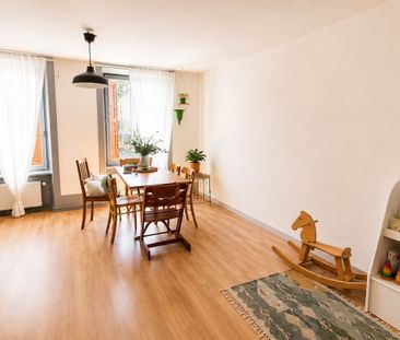 Charmante 3.5-Zimmer-Terassenwohnung an der Bözingenstrasse in Biel... - Photo 2