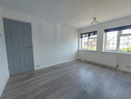3 bedroom detached house to rent - Photo 3
