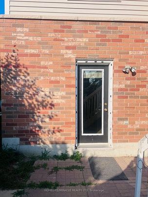 For Lease - 732 Ormond Drive Unit# Basement, Oshawa, Ontario - Photo 1