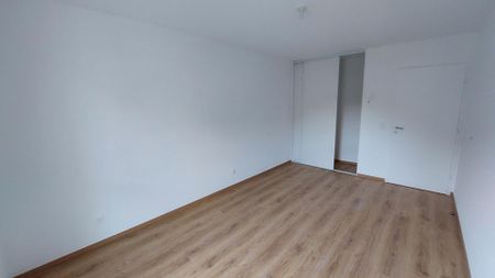 location Appartement T3 DE 68.85m² À CLUSES - Photo 2